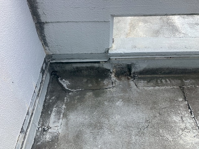 雨漏りしやすいダクト周囲